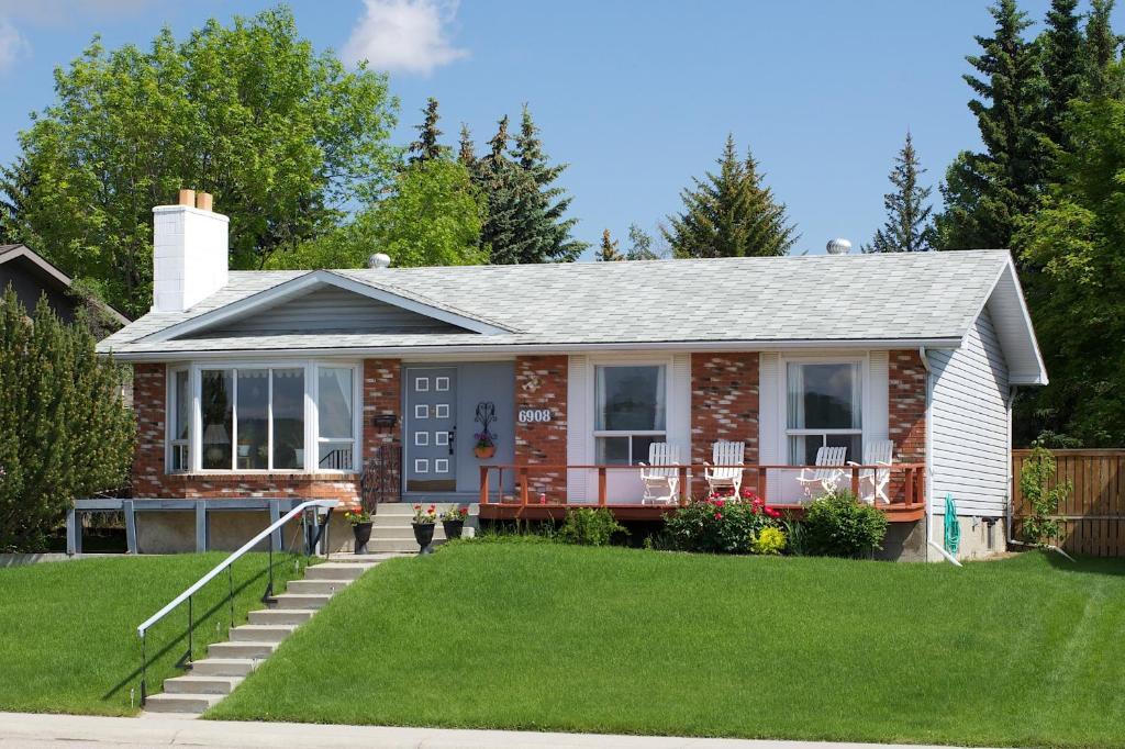 Cozy Nest Bed & Breakfast YYC 외부 사진